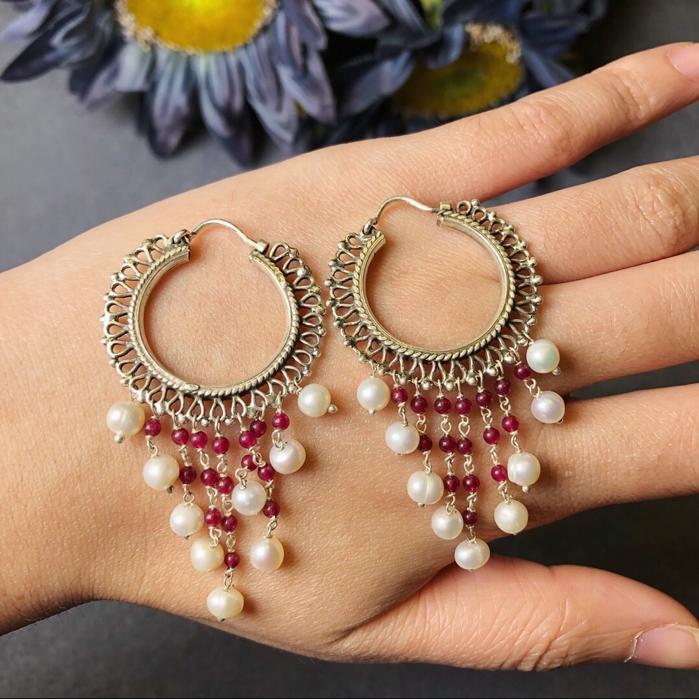 ‼️Clearance‼️Sterling silver garnet pearl earring